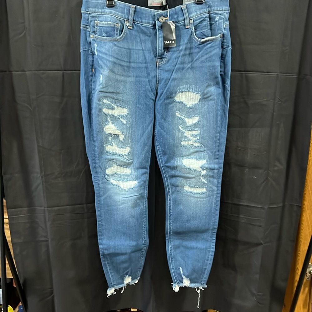 Torrid Bombshell Skinny Premium Stretch High-Rise Destructed Jean